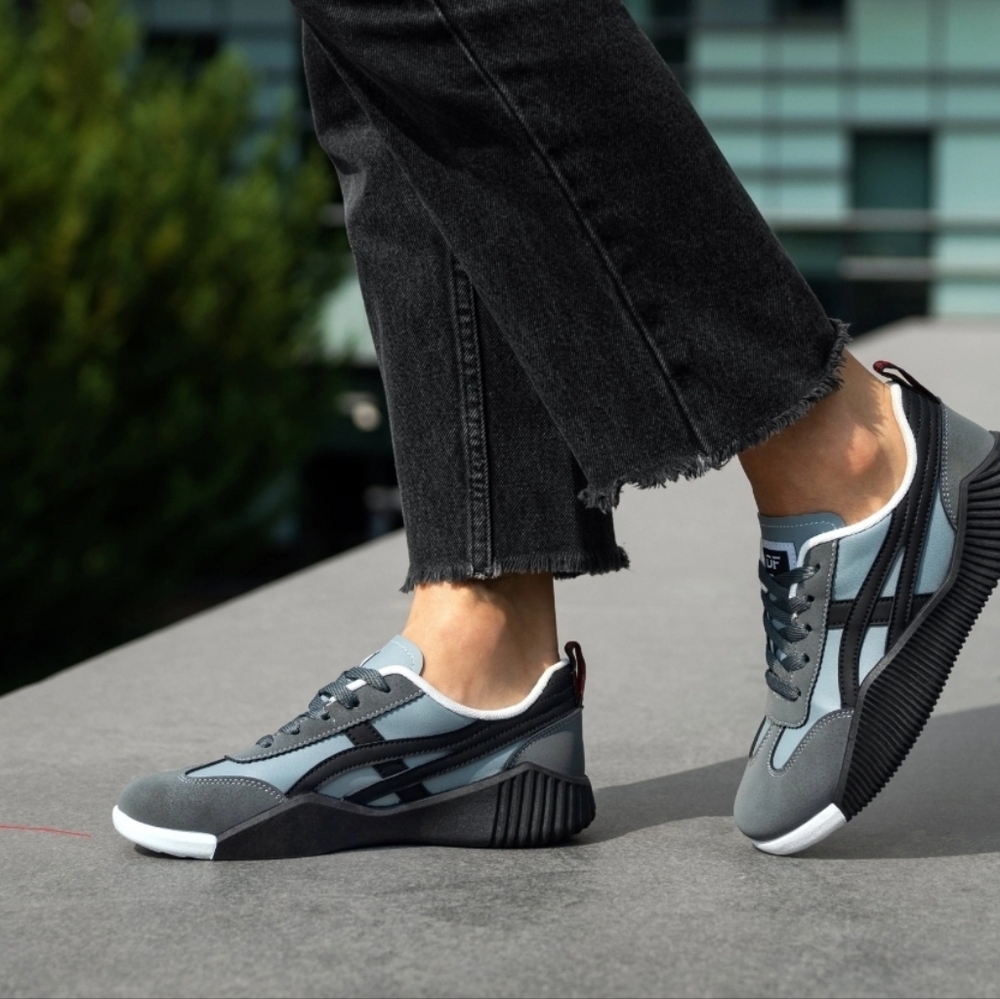 Women DF Cloudea Sneakers | De Florance Sneakers | Size 6 | Black & Gray - Picture 2 of 10